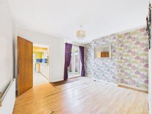 Dining Room- click for photo gallery